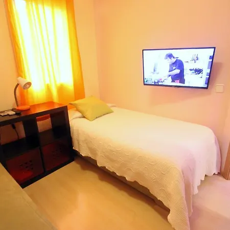 Stopbarcelona Universidad Apartment *